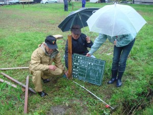 住宅新築予定現場にて境界確認作業