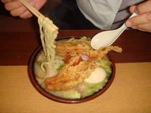 大きなゲソ天が名物の元祖有頂天ラーメン