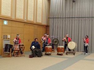 鳥海太鼓の皆様の祝い太鼓で1年間の安全祈願と大入り祈願