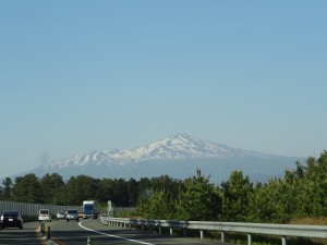 ふるさとの山に向いて言うことなし　ふるさとの山は有難きかな