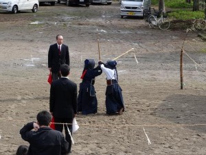 湯立て祭り恒例奉納剣道大会は私たちが最初に第1回目を務めましたので44年間継続されていることになります