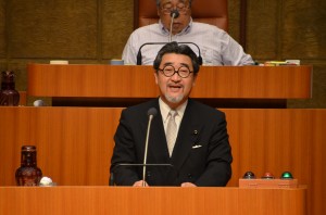 緊張の中、山形県議会での初質問に立ちました