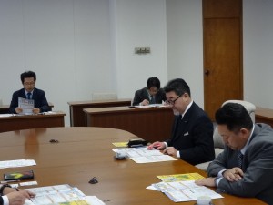 午前中9時半到着予定が、13時半になってしまった佐賀県議会視察