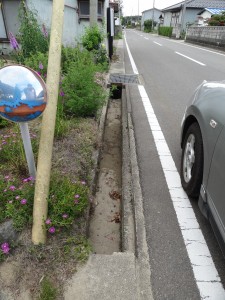 県道側溝に蓋がけの要望箇所確認