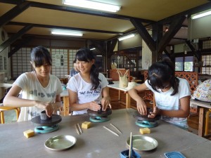 茄子とトマトのパスタ昼食の後は陶芸教室です